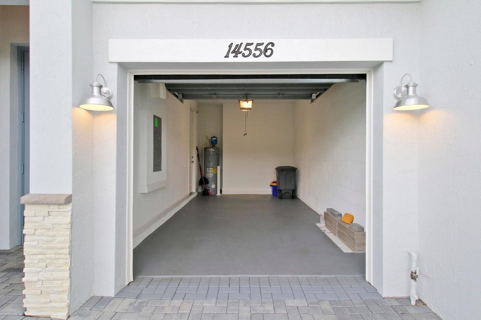 AVALON TRAILS AT VILLAGES - Residential Lease