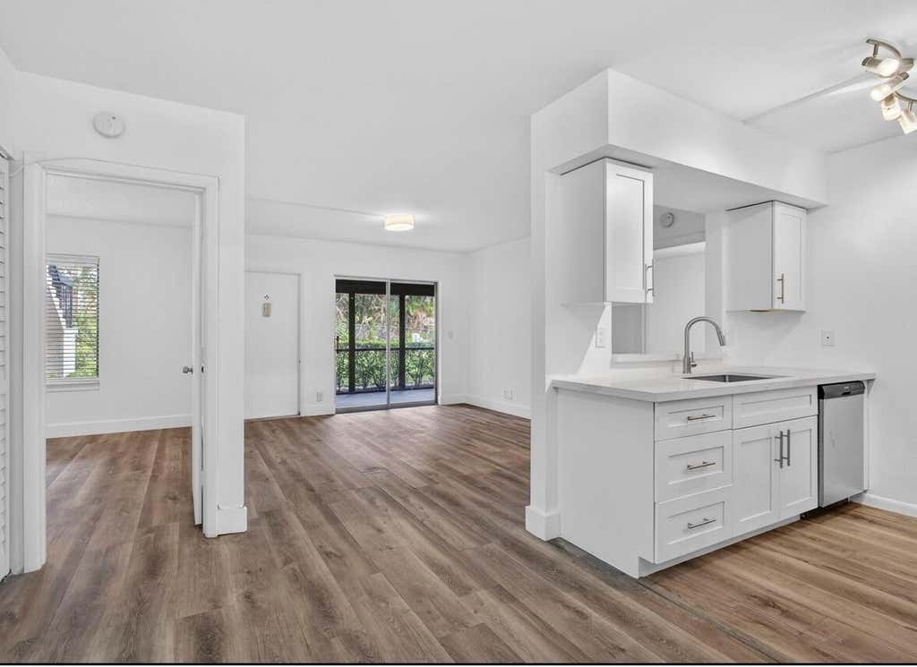 Photo of 6258 CHASEWOOD Drive #C, Jupiter, FL 33458 (MLS # B26056220)