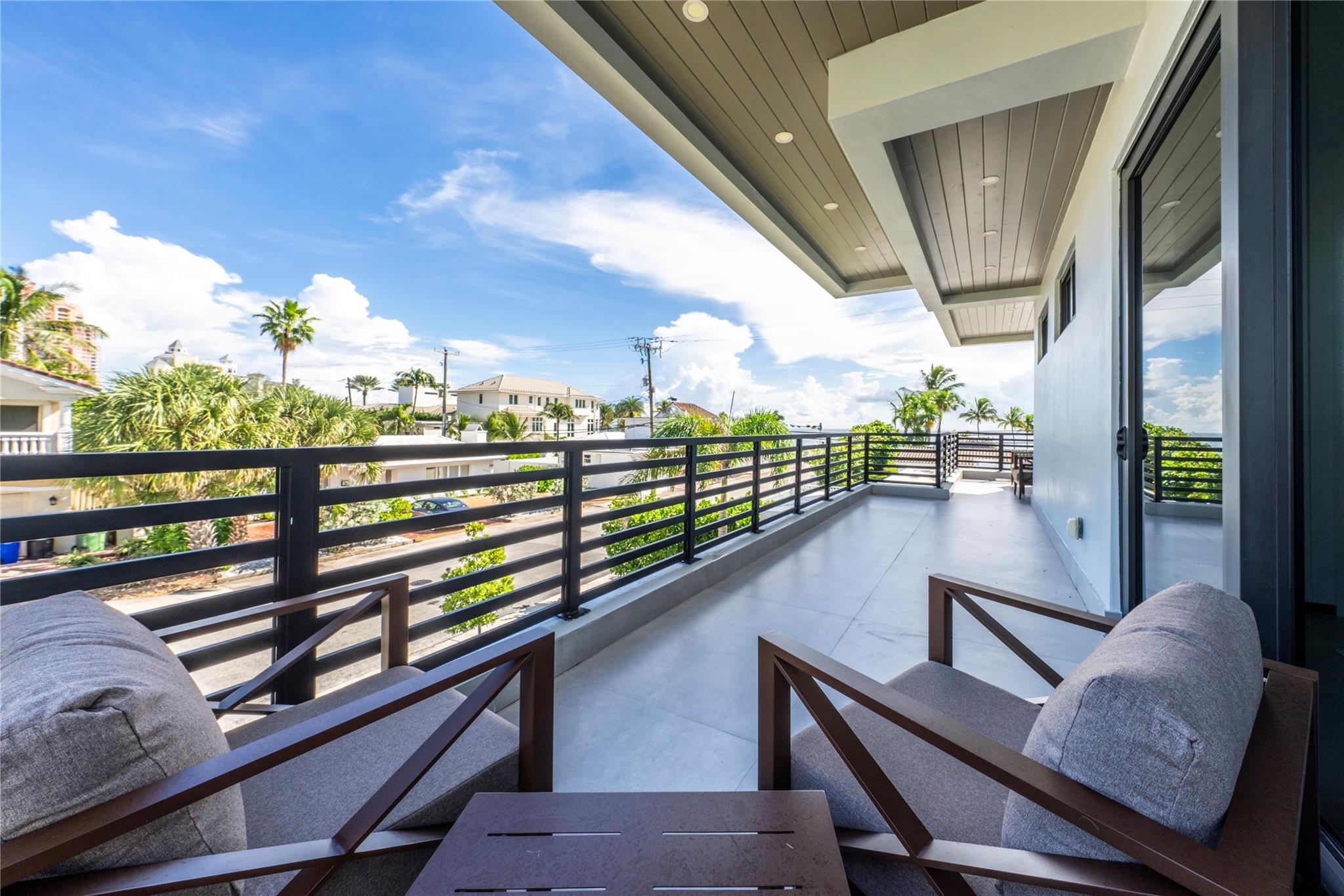 Las Olas By The Sea Ext 7 - Residential Lease