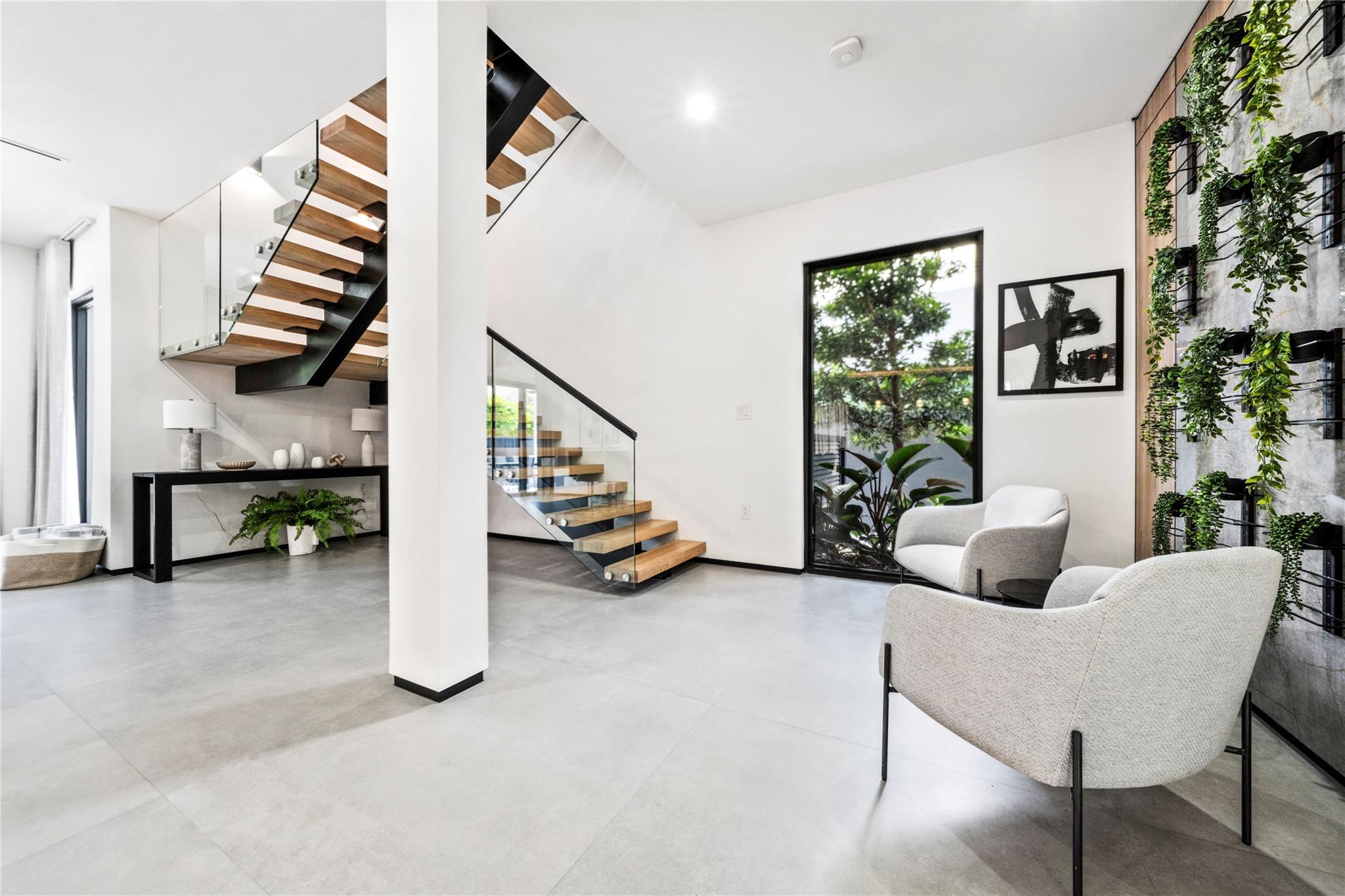 Las Olas By The Sea Ext 7 - Residential Lease