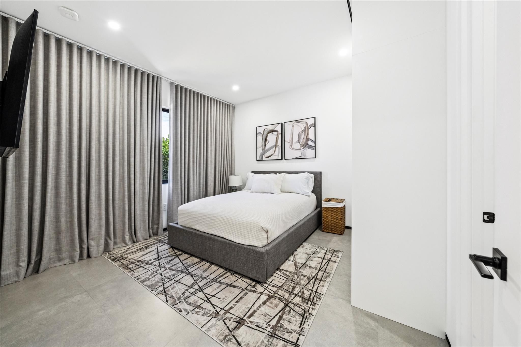 Las Olas By The Sea Ext 7 - Residential Lease