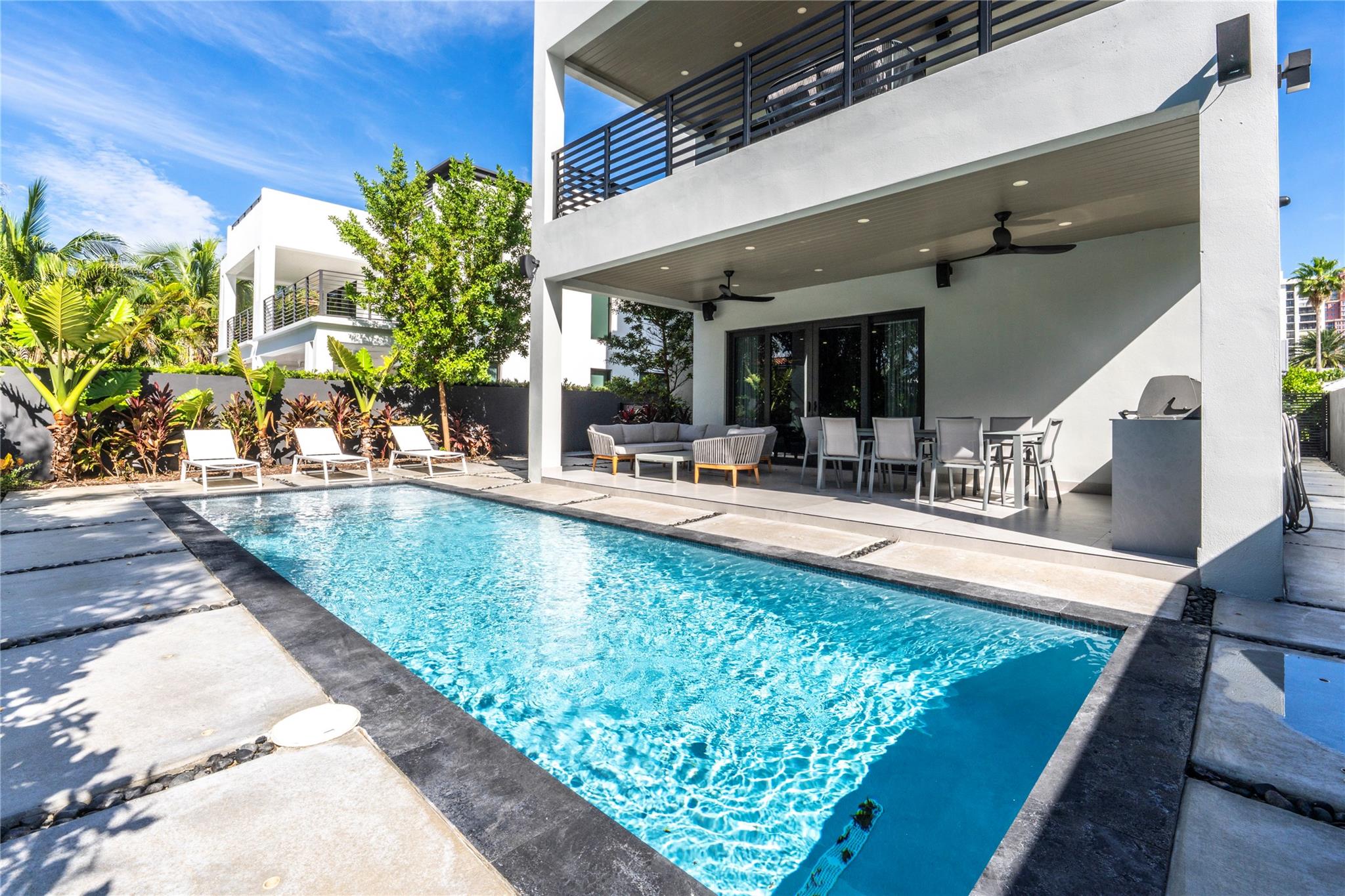 Las Olas By The Sea Ext 7 - Residential Lease