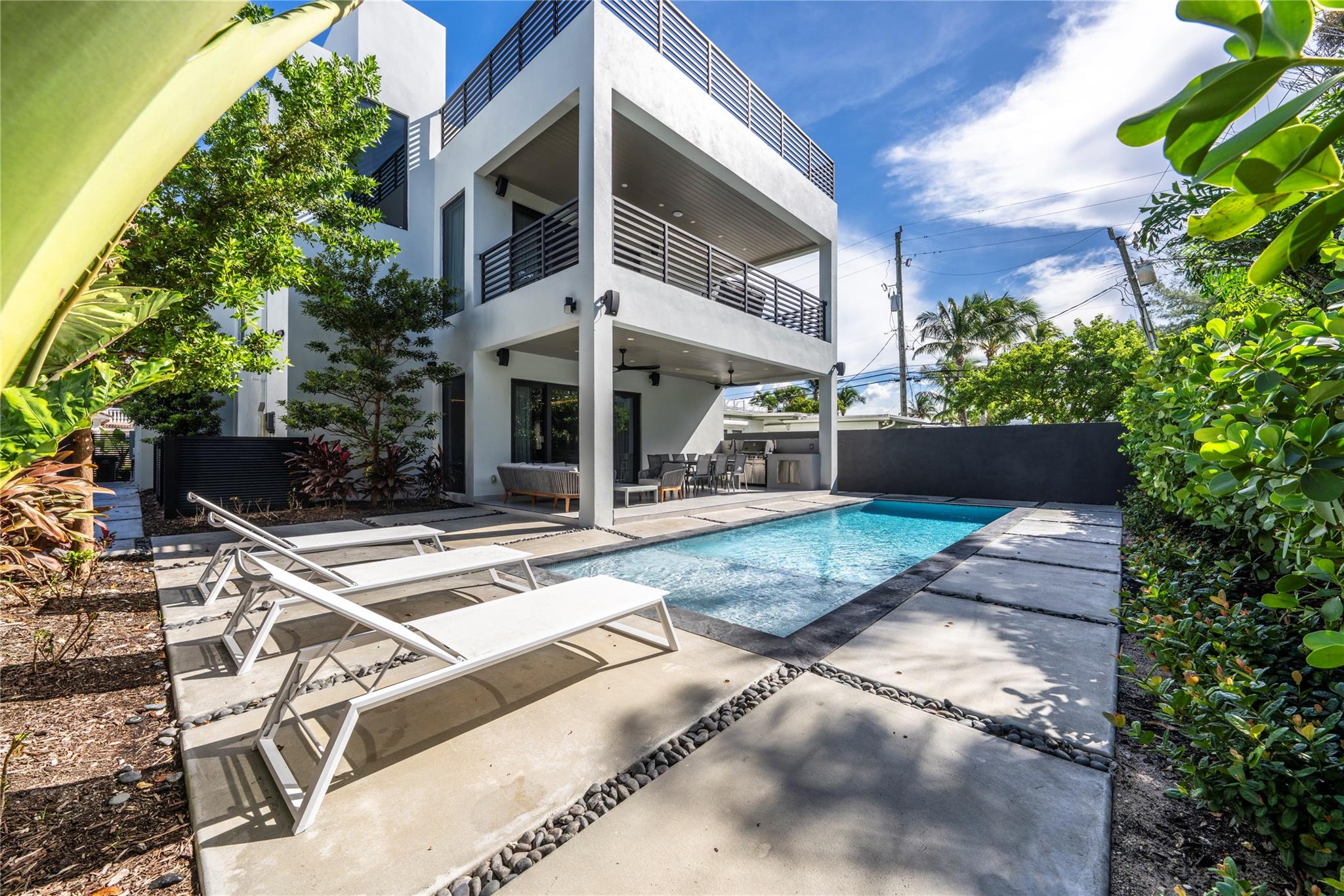 Las Olas By The Sea Ext 7 - Residential Lease