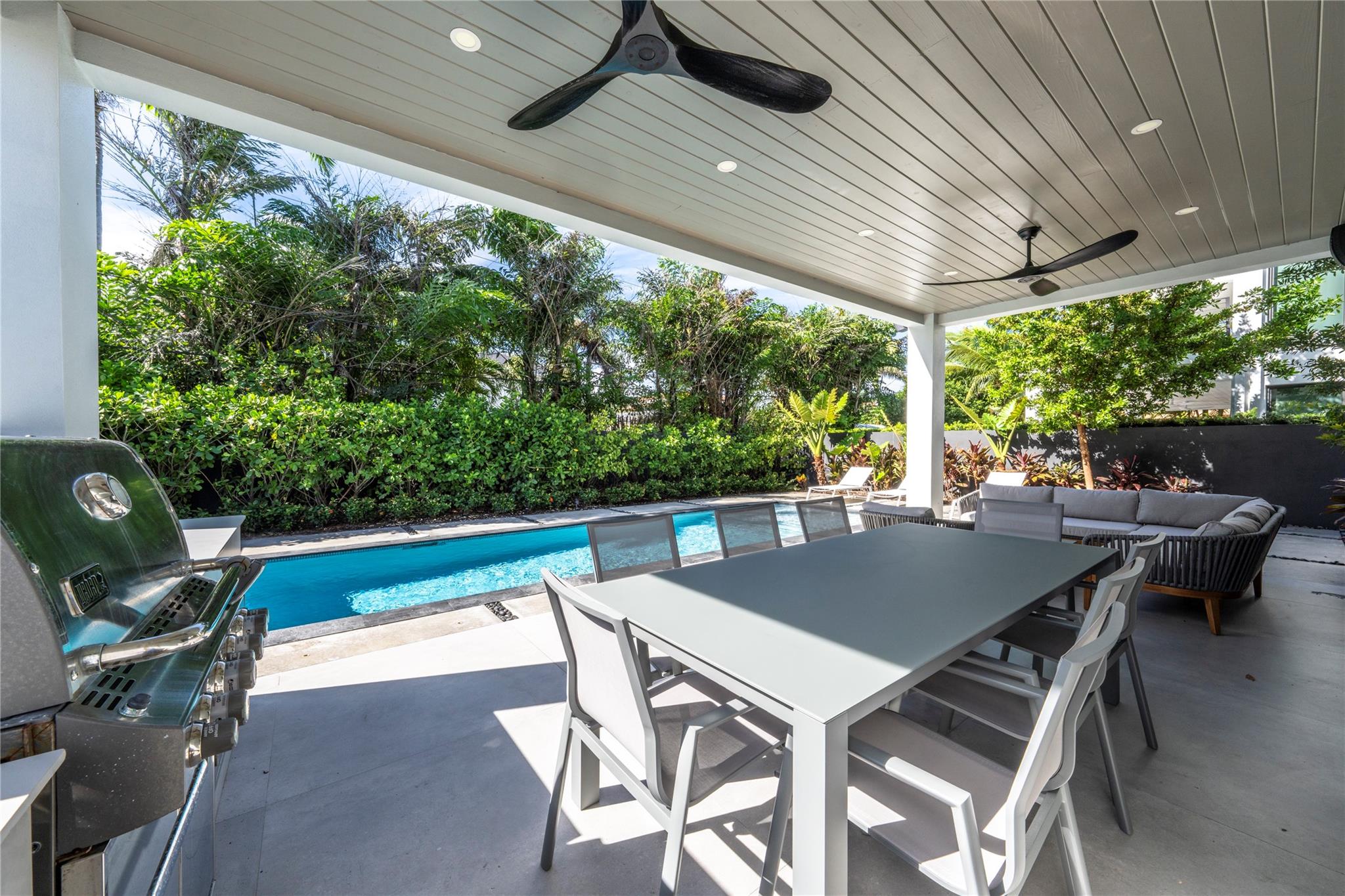 Las Olas By The Sea Ext 7 - Residential Lease