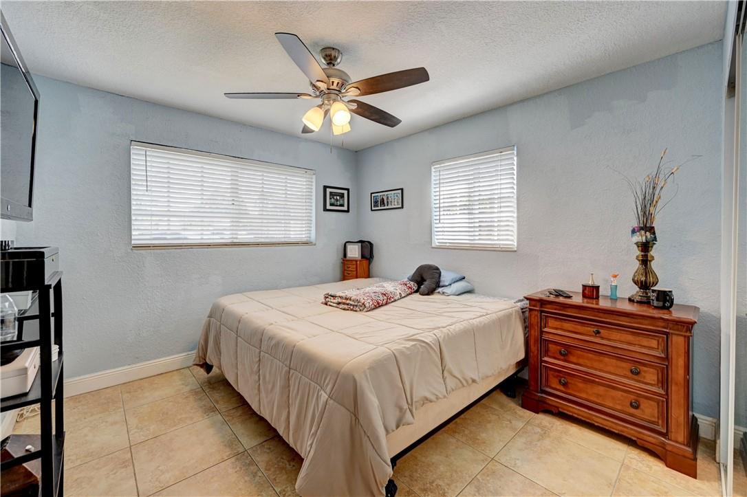 Pasadena Lakes West 69-37 - Residential