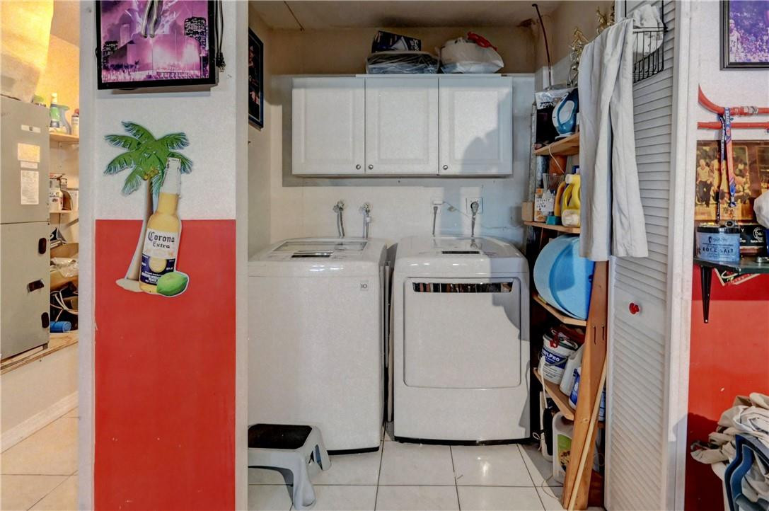 Pasadena Lakes West 69-37 - Residential