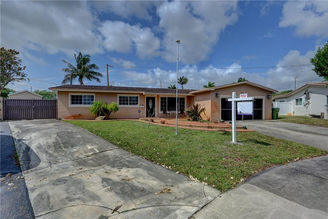 Pasadena Lakes West 69-37 - Residential