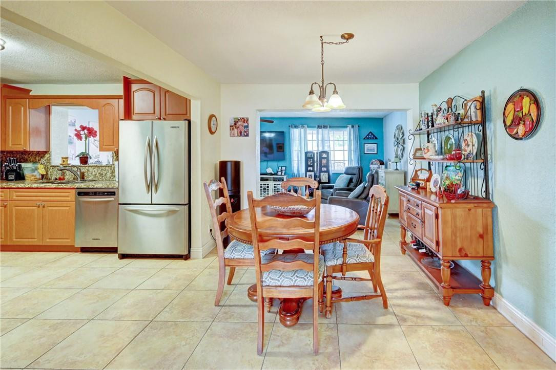 Pasadena Lakes West 69-37 - Residential