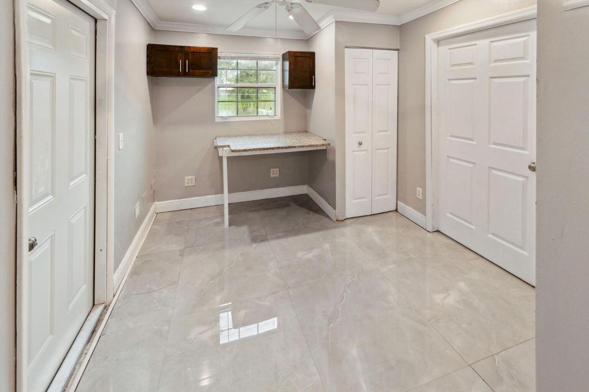 PALM BEACH COLONY SECS 1 & 2 IN PB 26 PGS 107 TO 1 - Residential