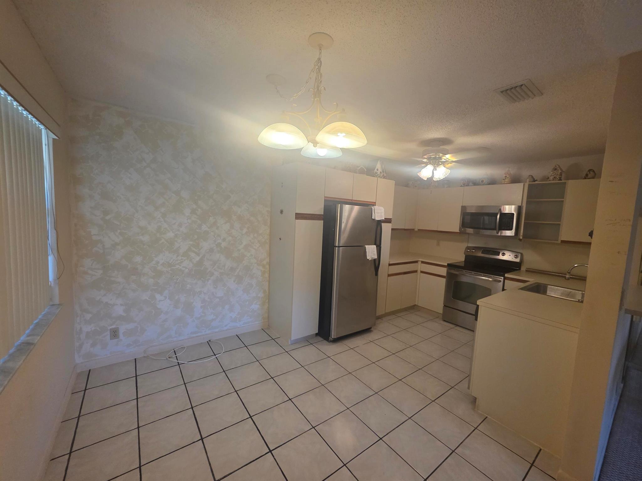 7690 Tahiti Lane 202