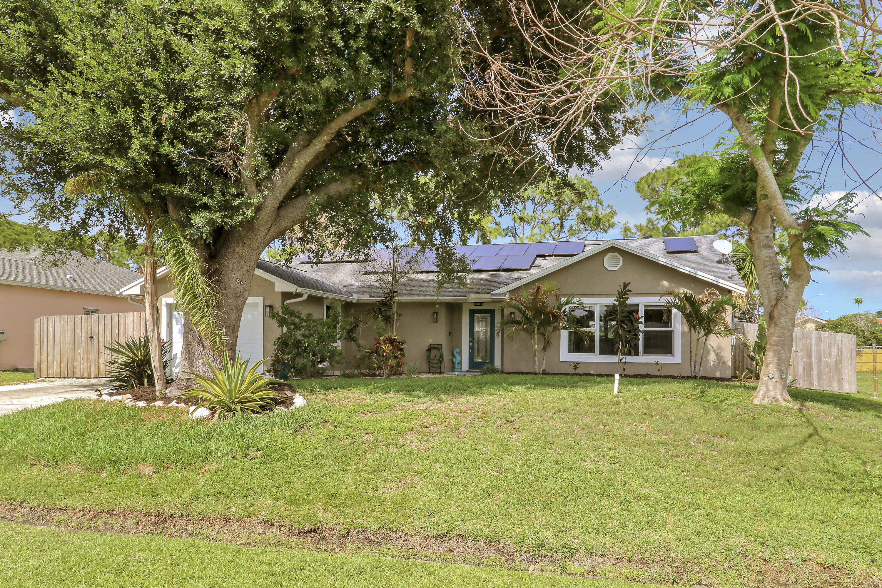 PORT ST LUCIE SECTION 13 - Residential