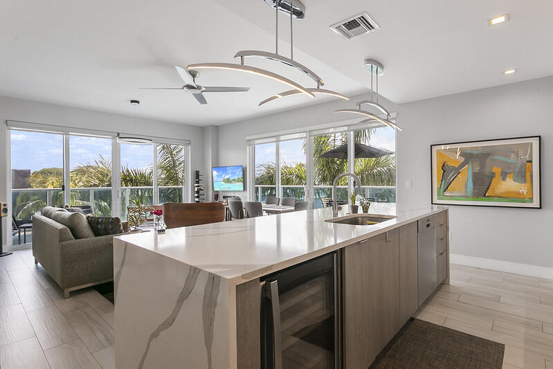 ONE LUXURY CONDO - Residential