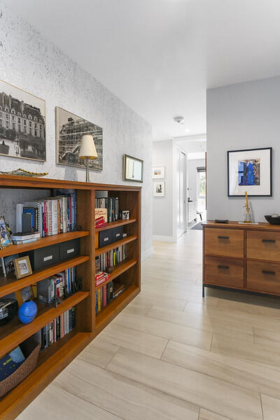 ONE LUXURY CONDO - Residential