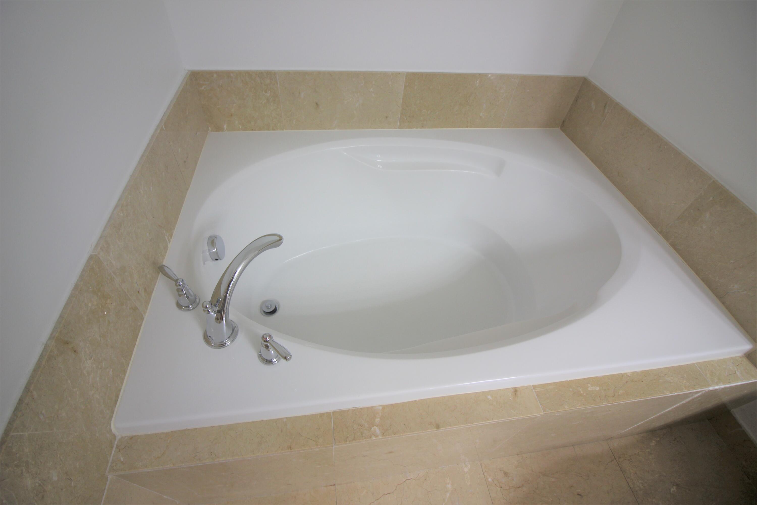 CASA COSTA CONDO - Residential Lease