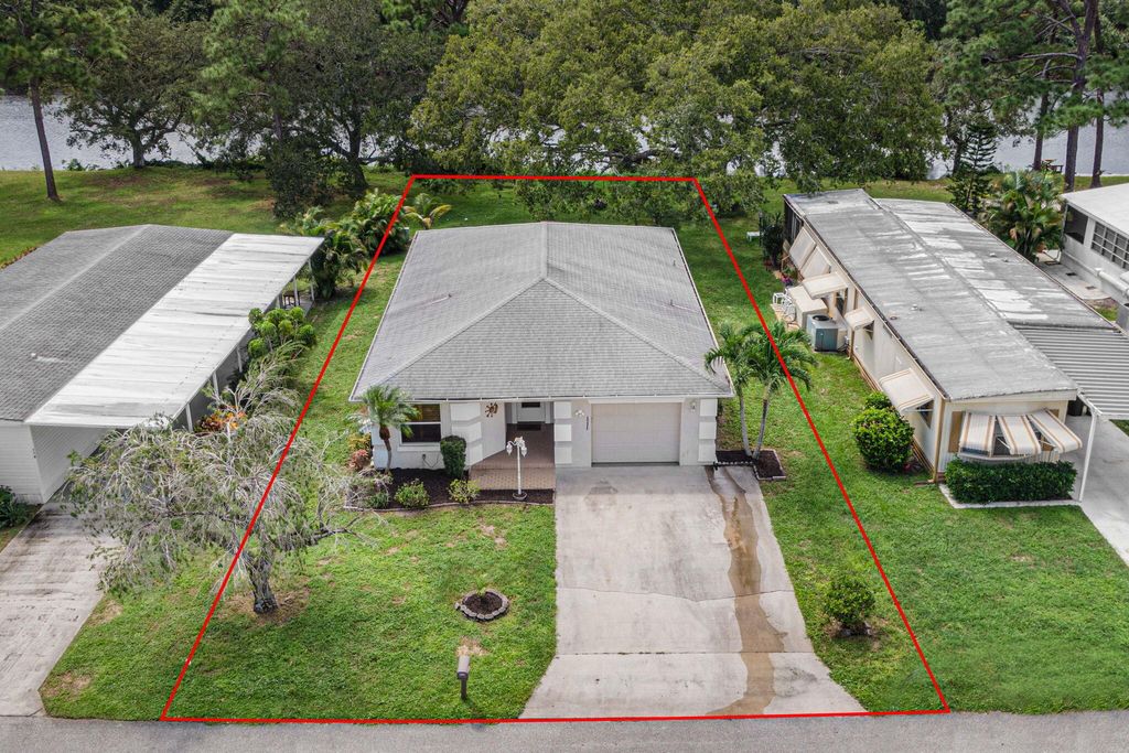 Photo of 111 Camino Del Rio, Port Saint Lucie, FL 34952 (MLS # R11024087)