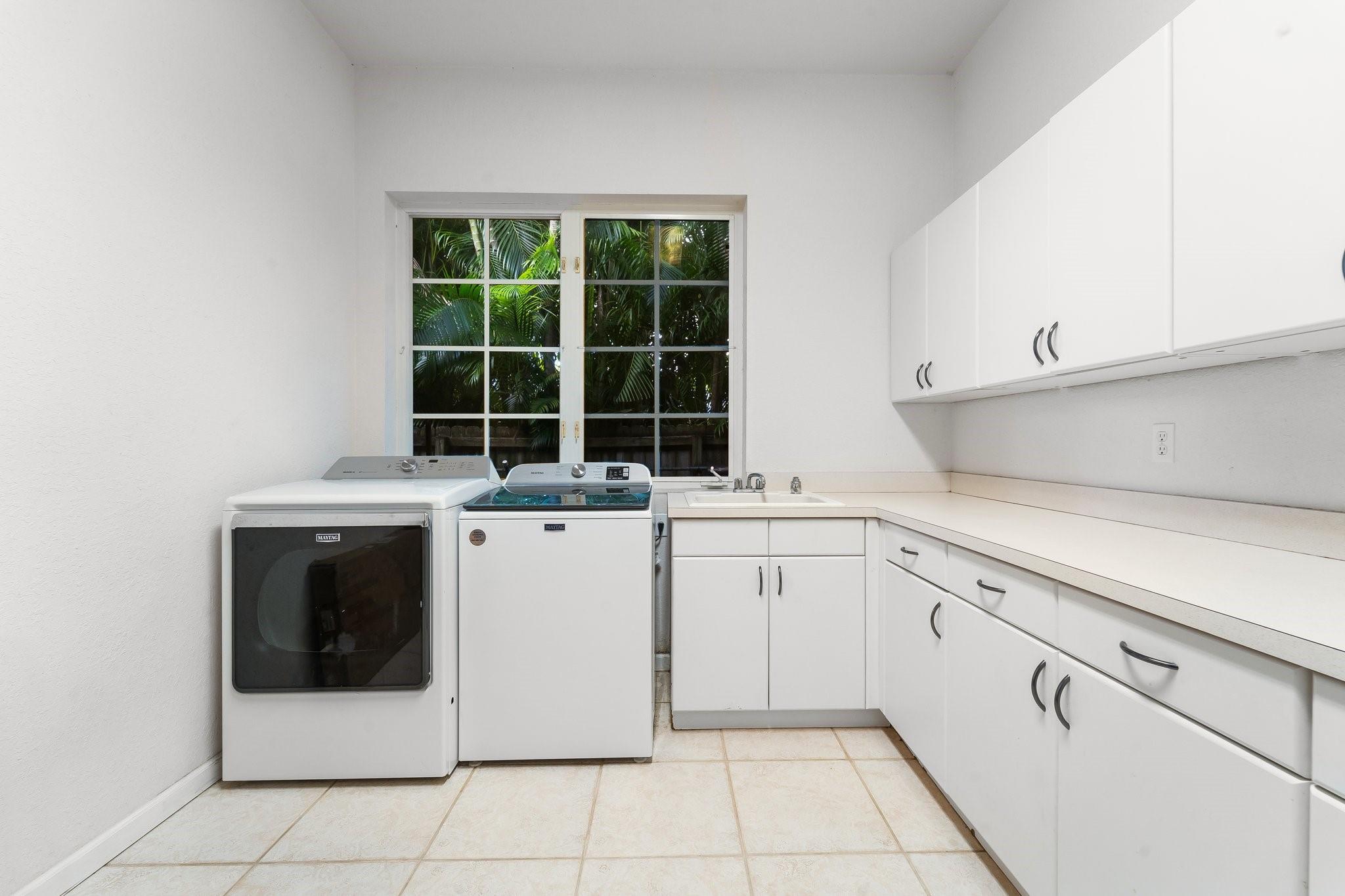 Utopia 3-29 B - Residential