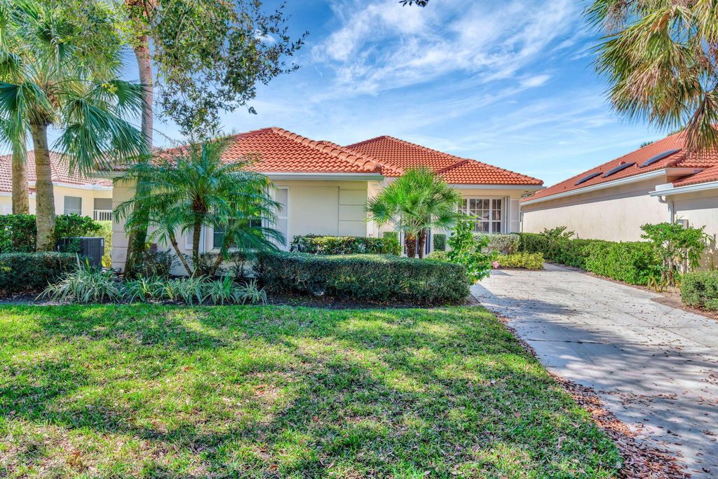 Photo of 308 Kelsey Park Circle, Palm Beach Gardens, FL 33410 (MLS # R11053381)