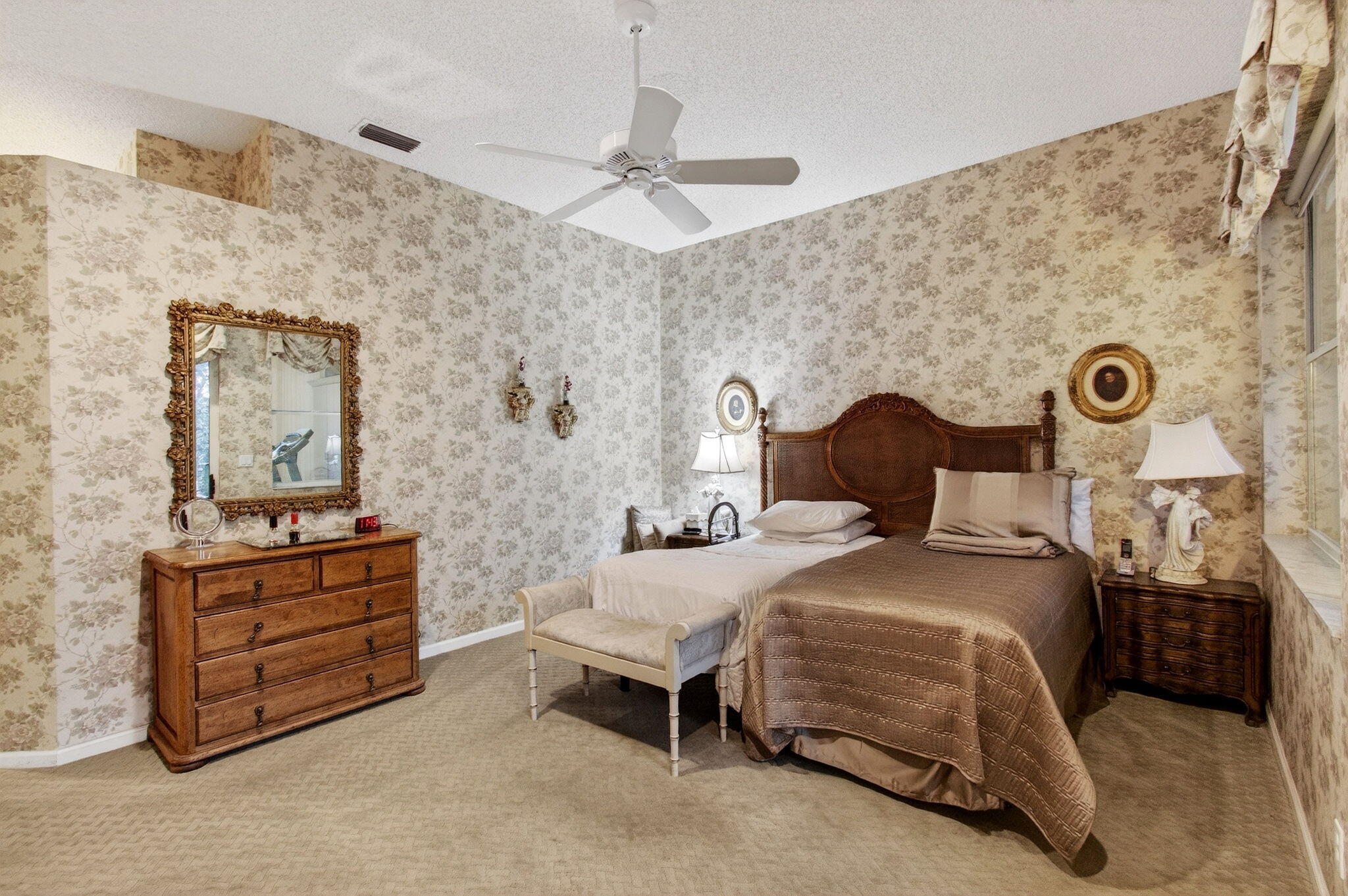 ABERDEEN / BRITTANY LAKES - Residential