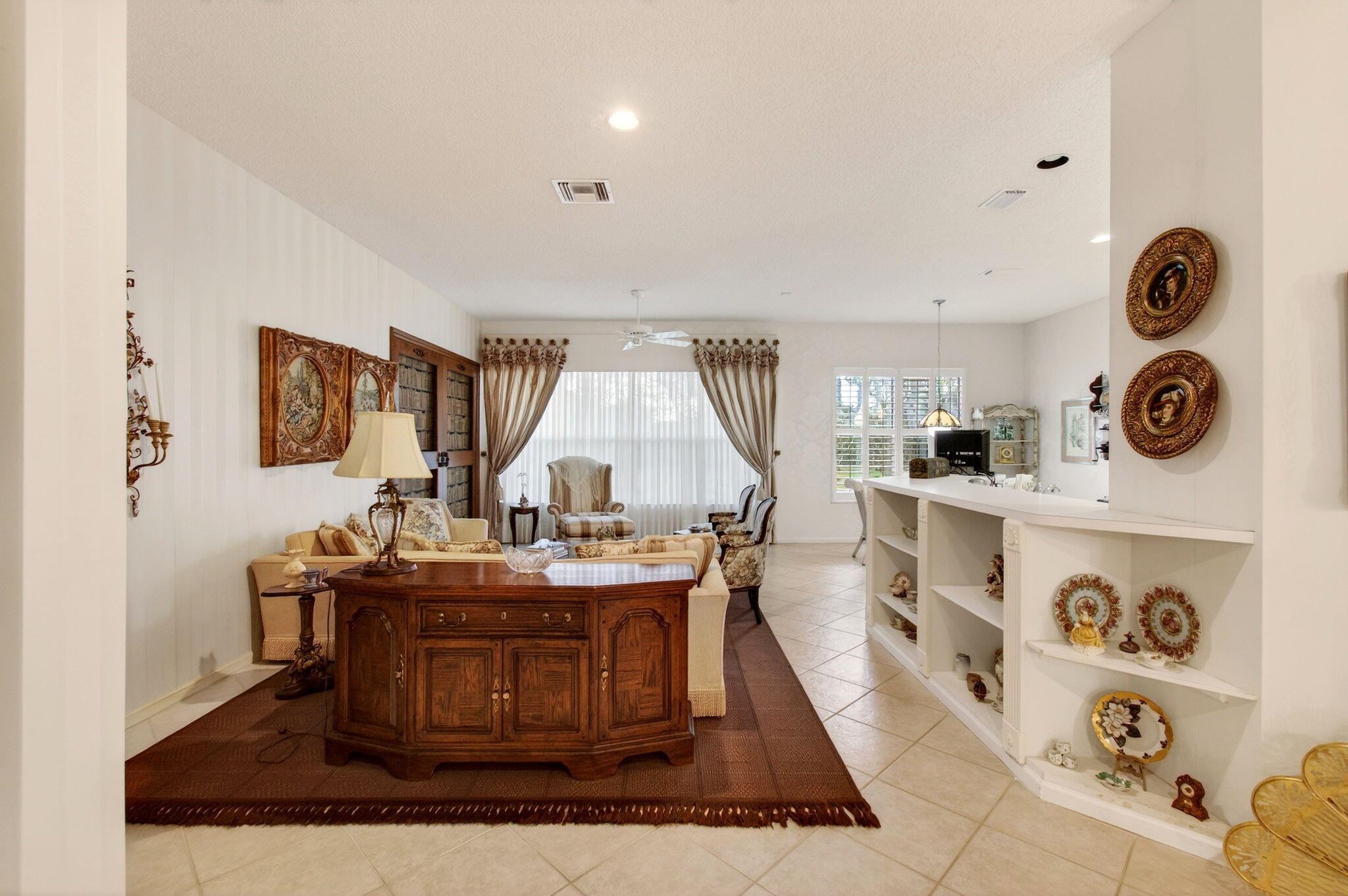 ABERDEEN / BRITTANY LAKES - Residential