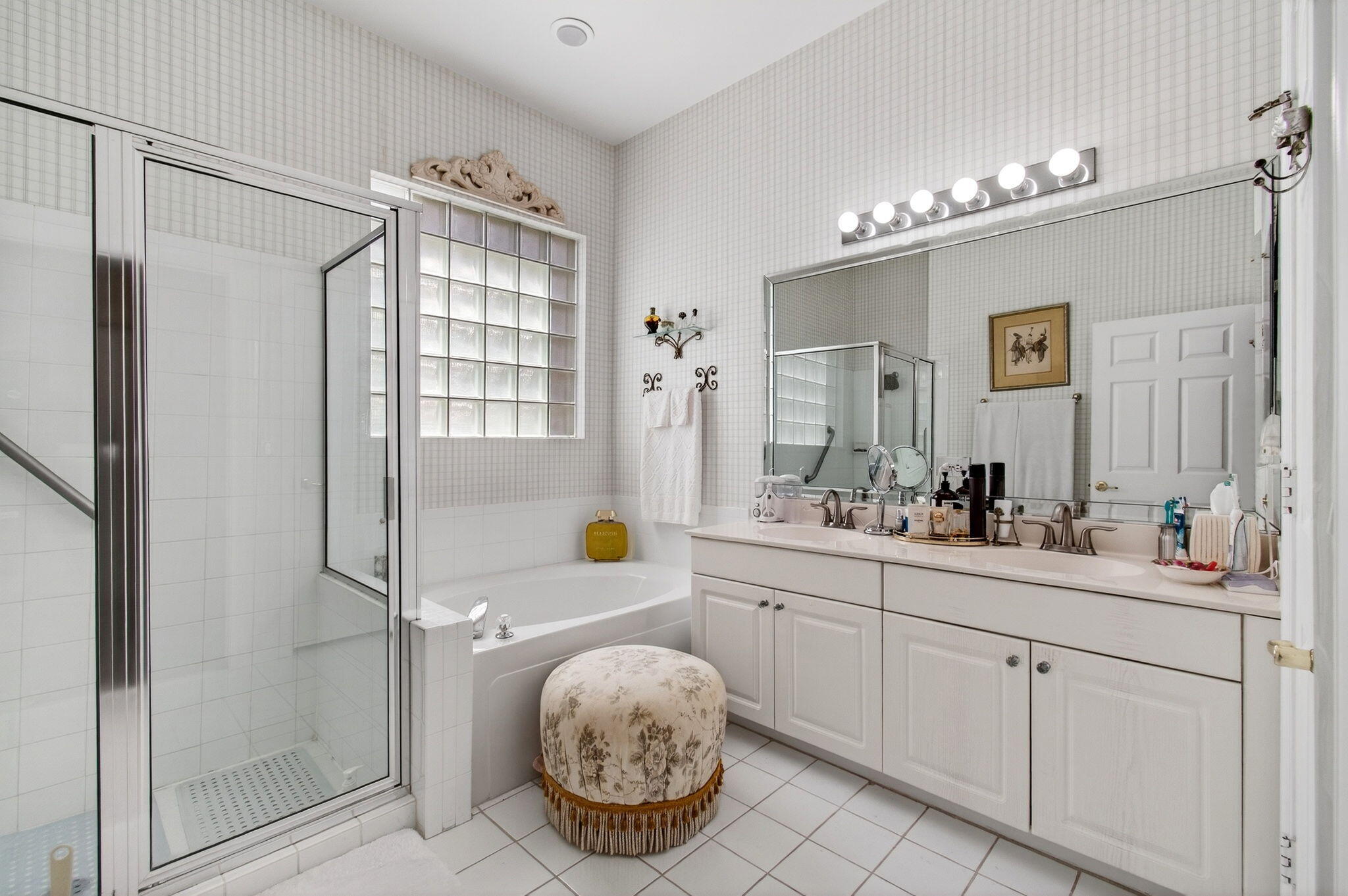 ABERDEEN / BRITTANY LAKES - Residential