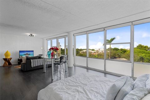 900 Bay Dr 313 Miami Beach FL 33141