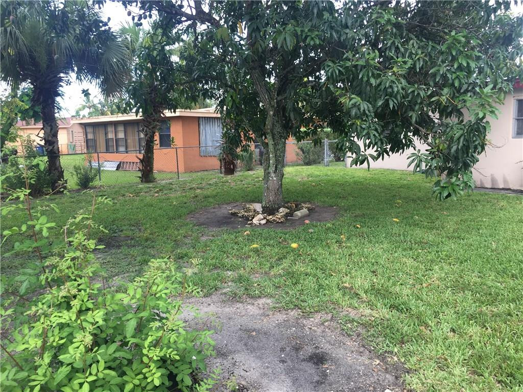BROWARD ESTATES SEC 1 - Residential