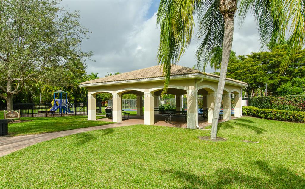 NAUTICA ISLES 4 - Residential