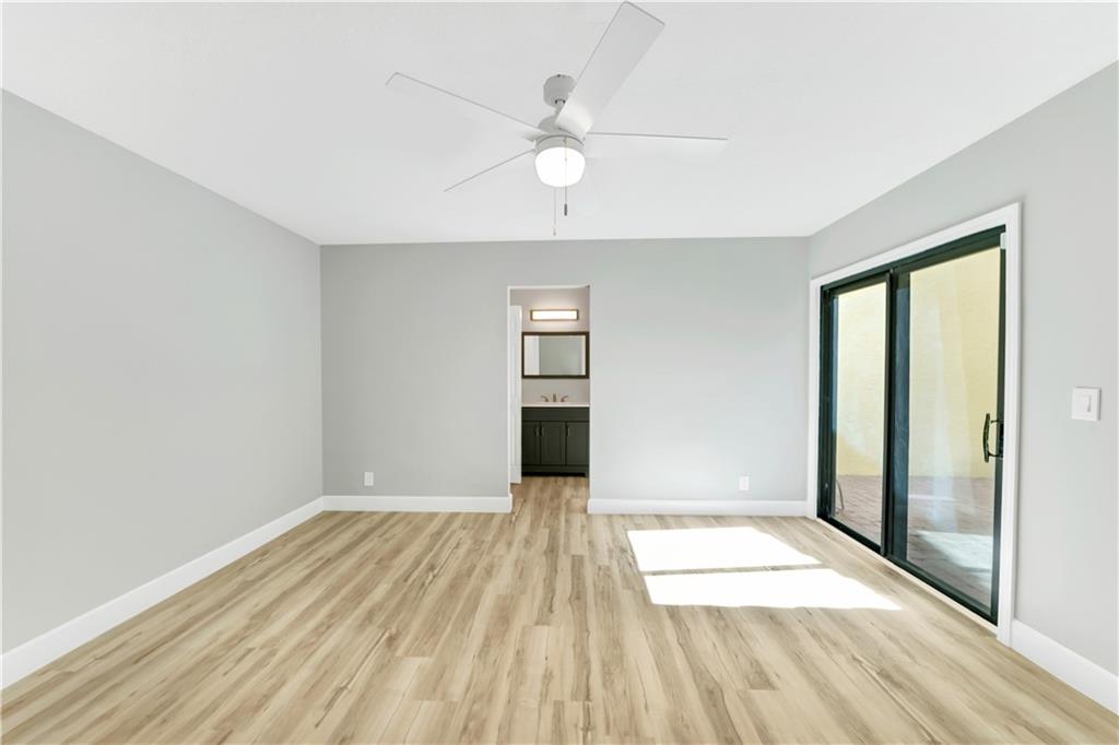 Pineapple Walk - Residential