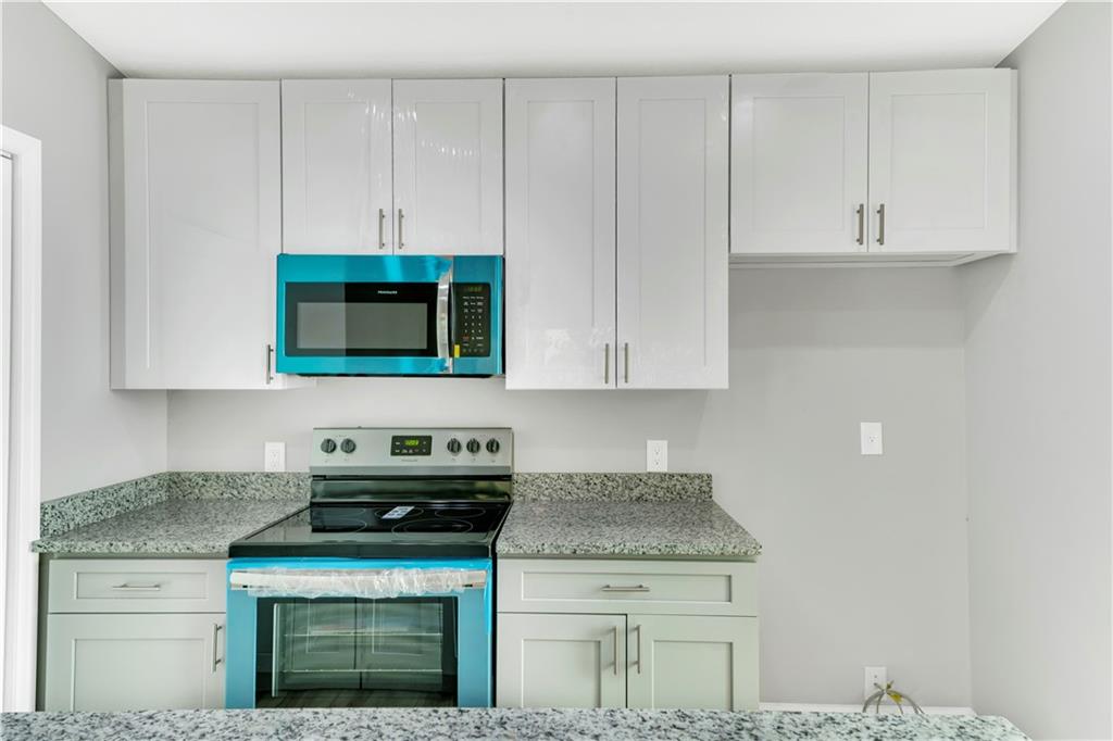 Pineapple Walk - Residential