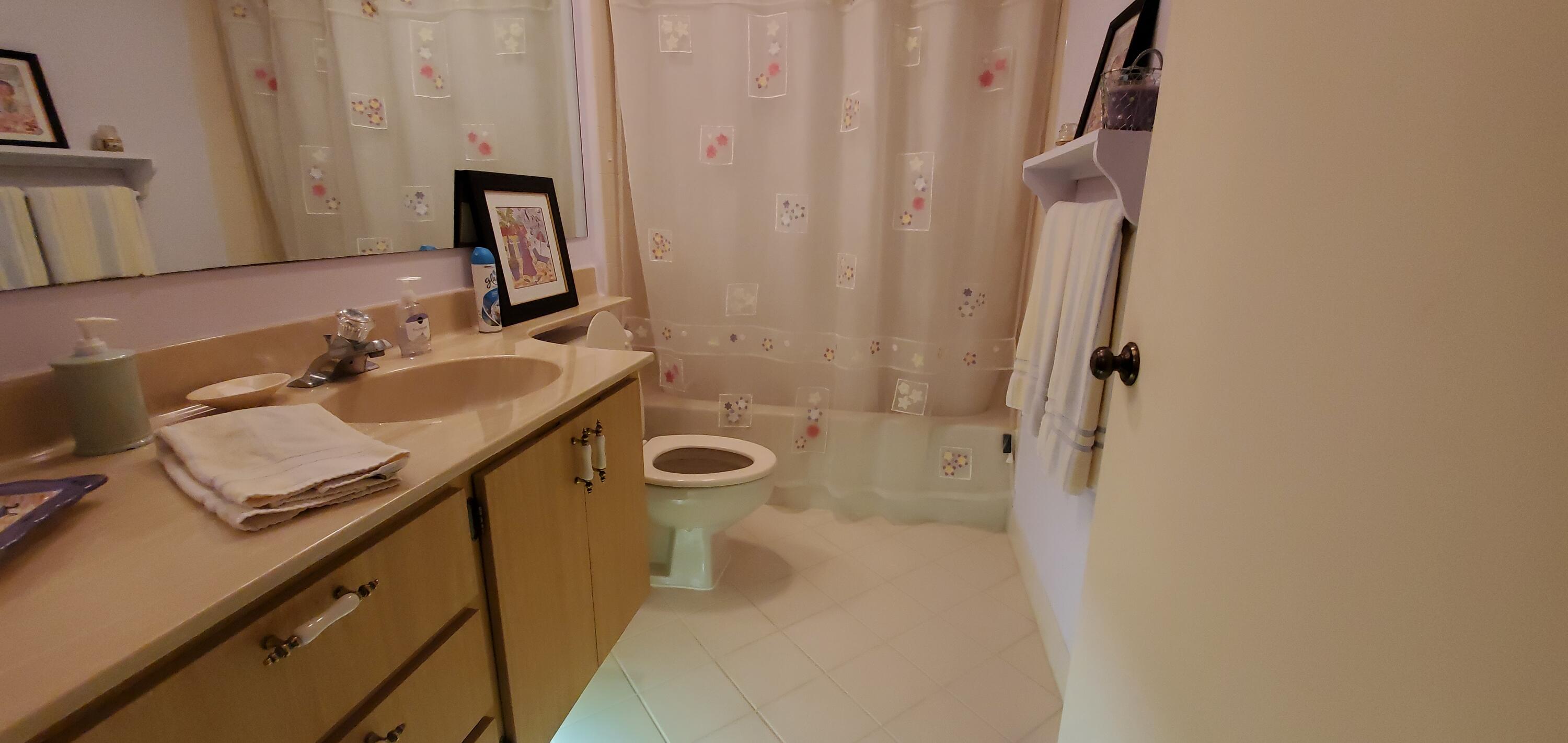 BLUFFS OCEAN NORTH - Residential Lease