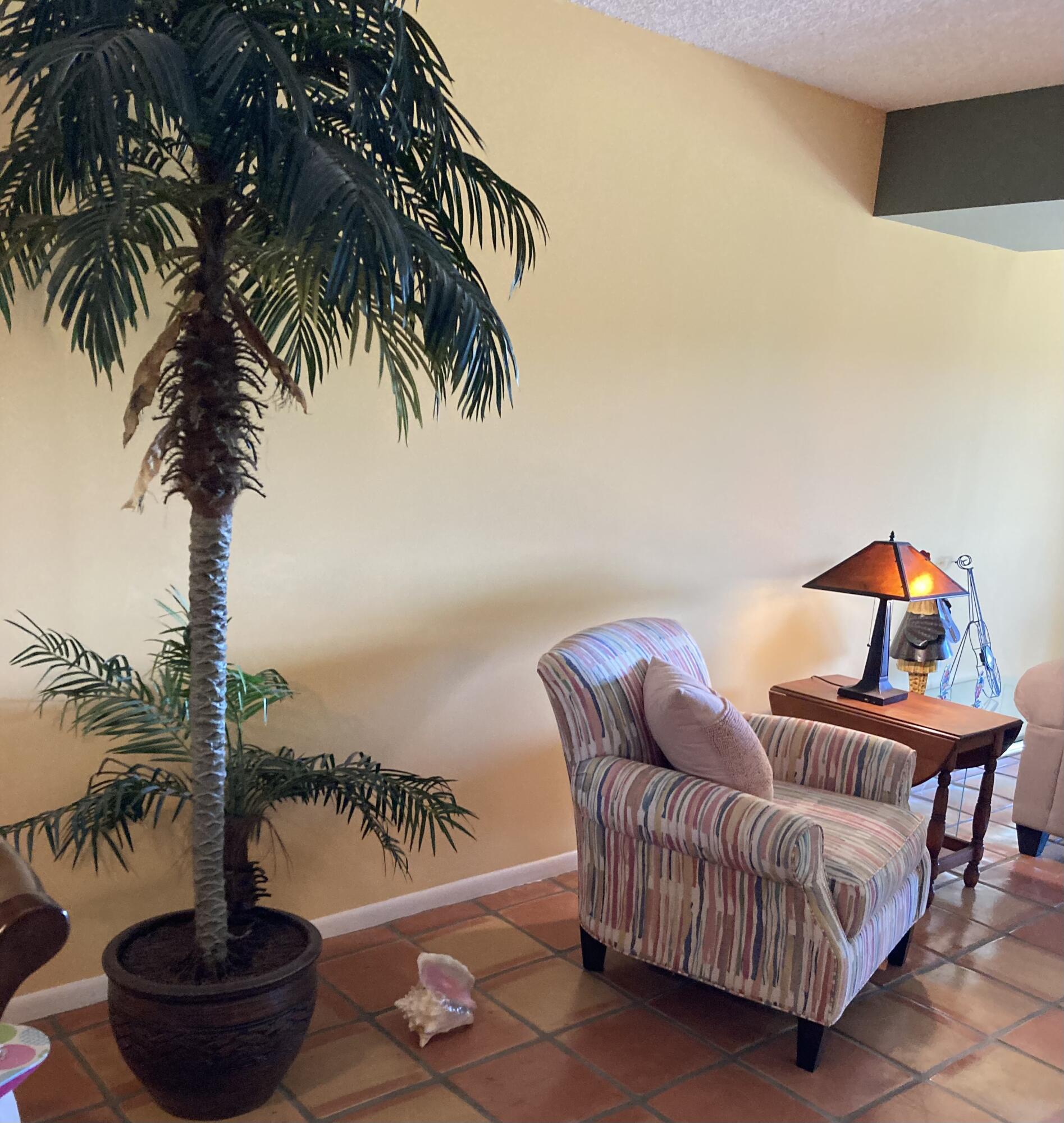 BLUFFS OCEAN NORTH - Residential Lease