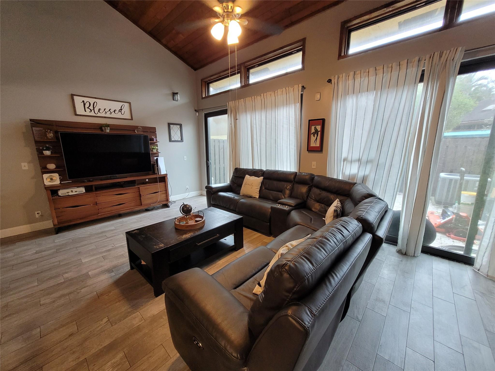 Villas of Plantation - Residential