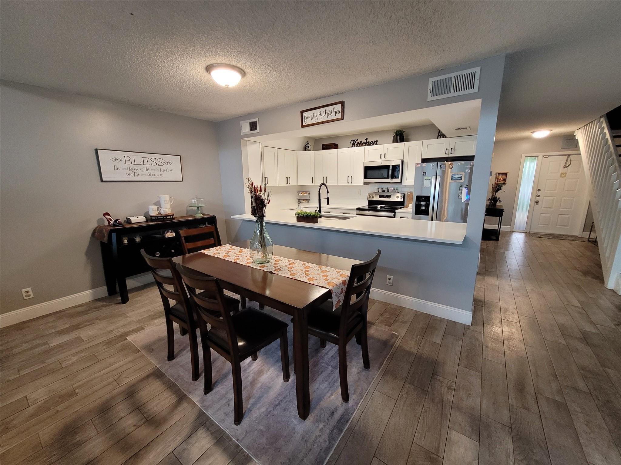 Villas of Plantation - Residential