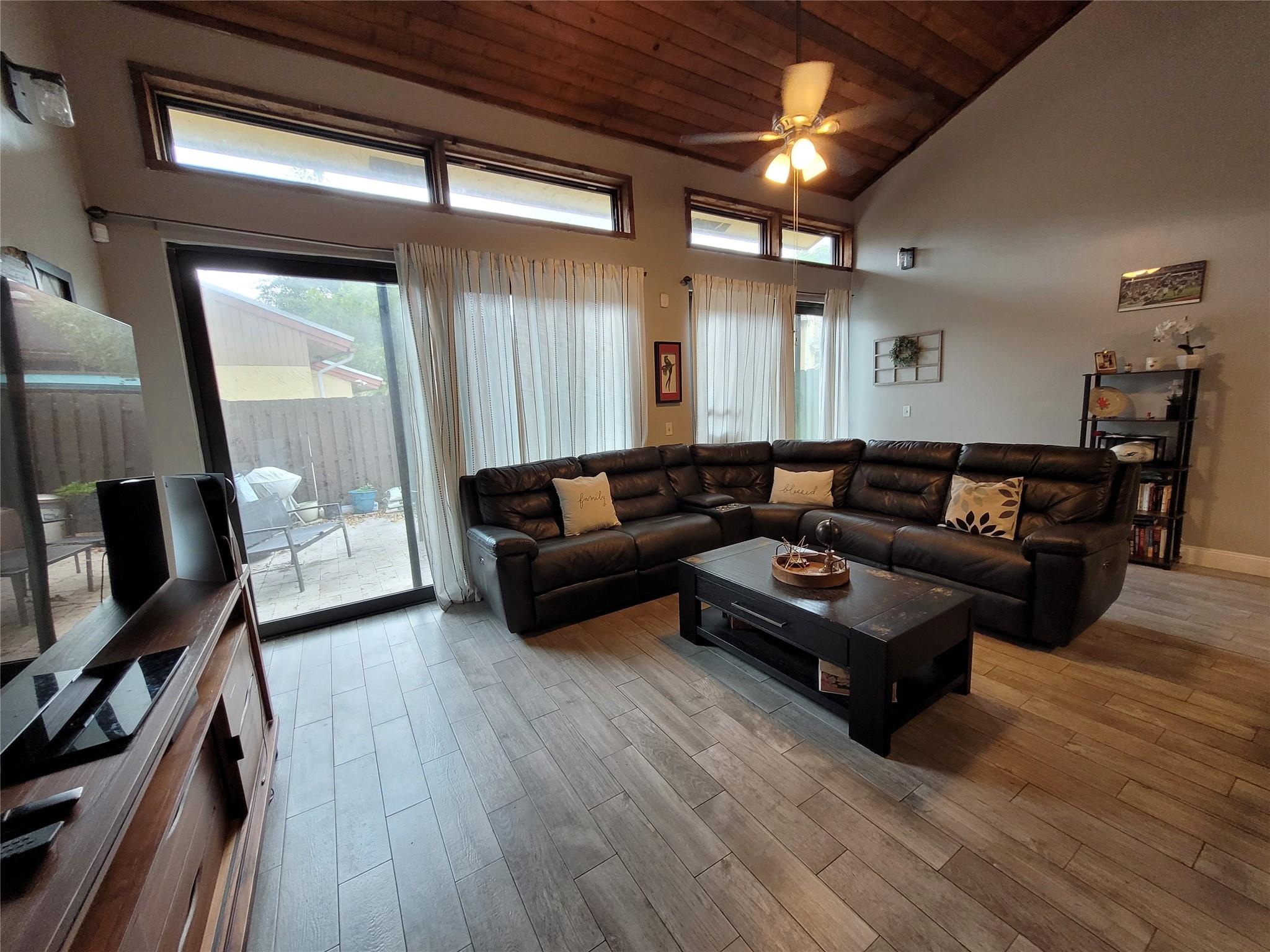 Villas of Plantation - Residential