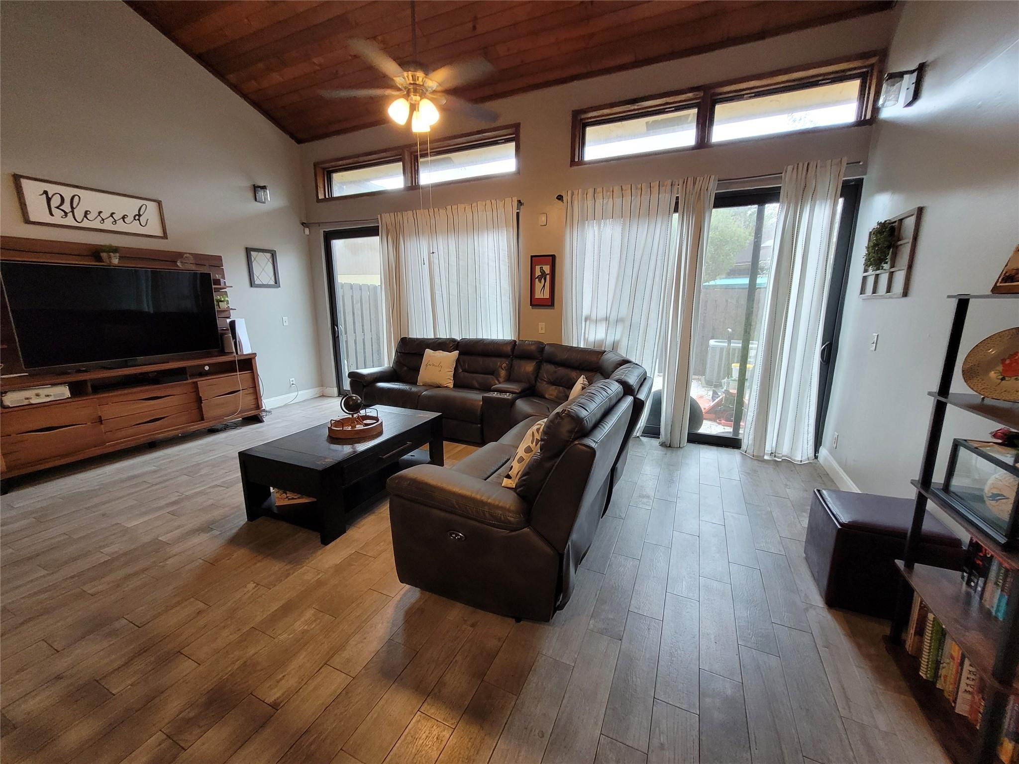 Villas of Plantation - Residential