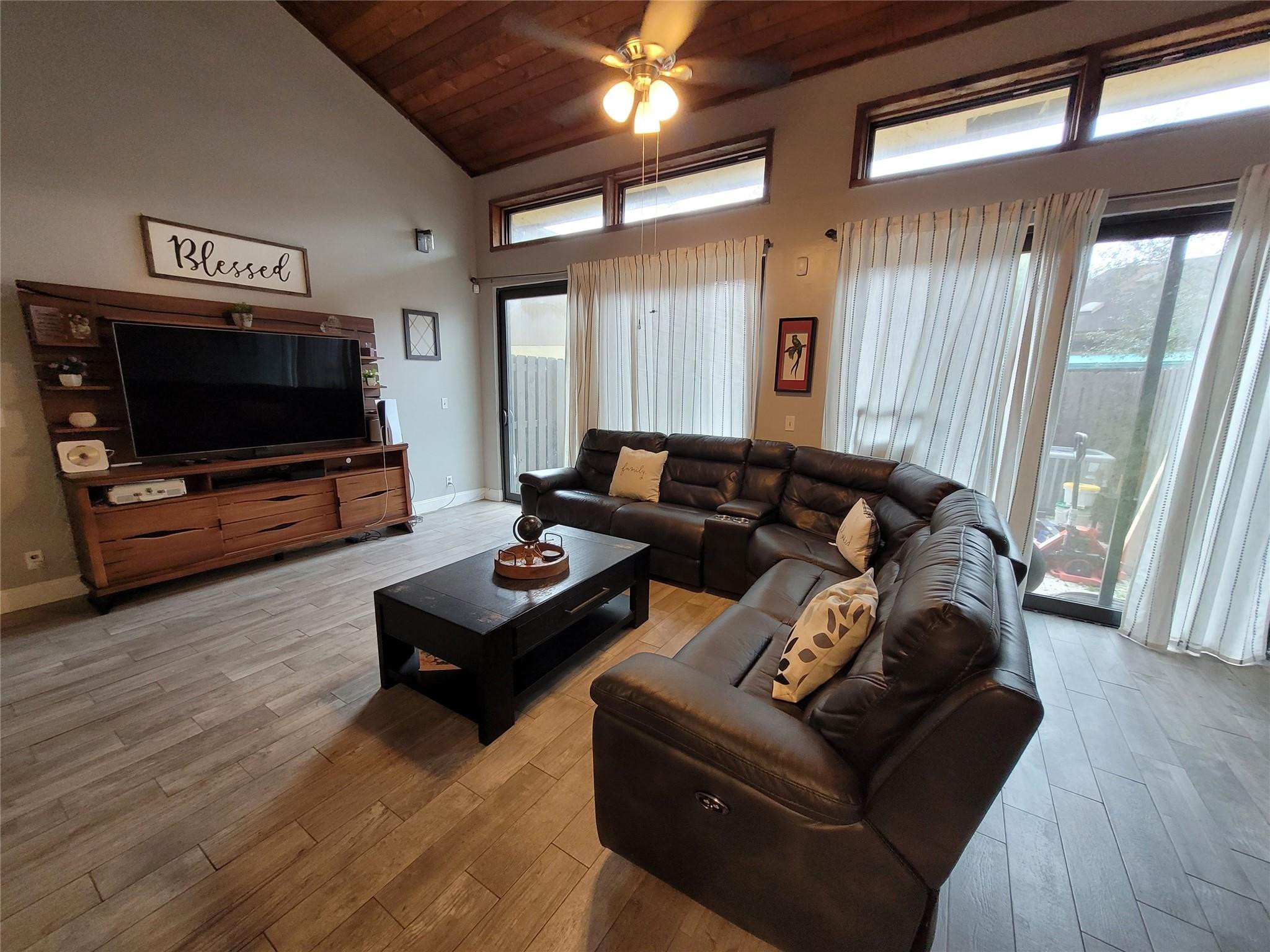 Villas of Plantation - Residential