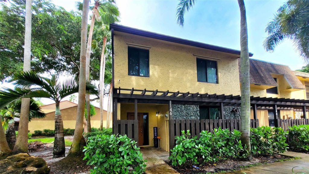 Photo of 1146 N University Dr, Plantation, FL 33322 (MLS # F10533582)