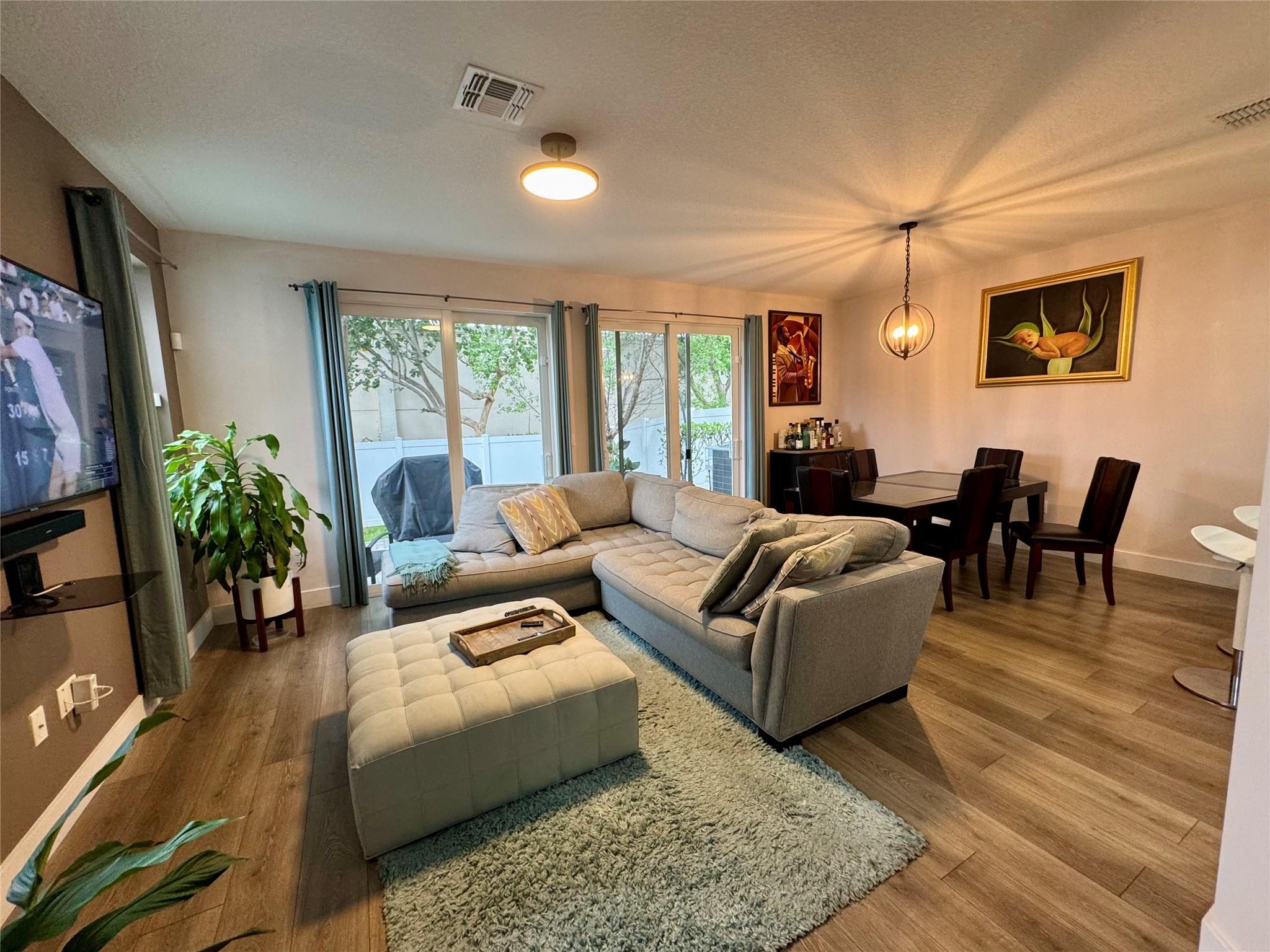 4803 NW 48th Ter