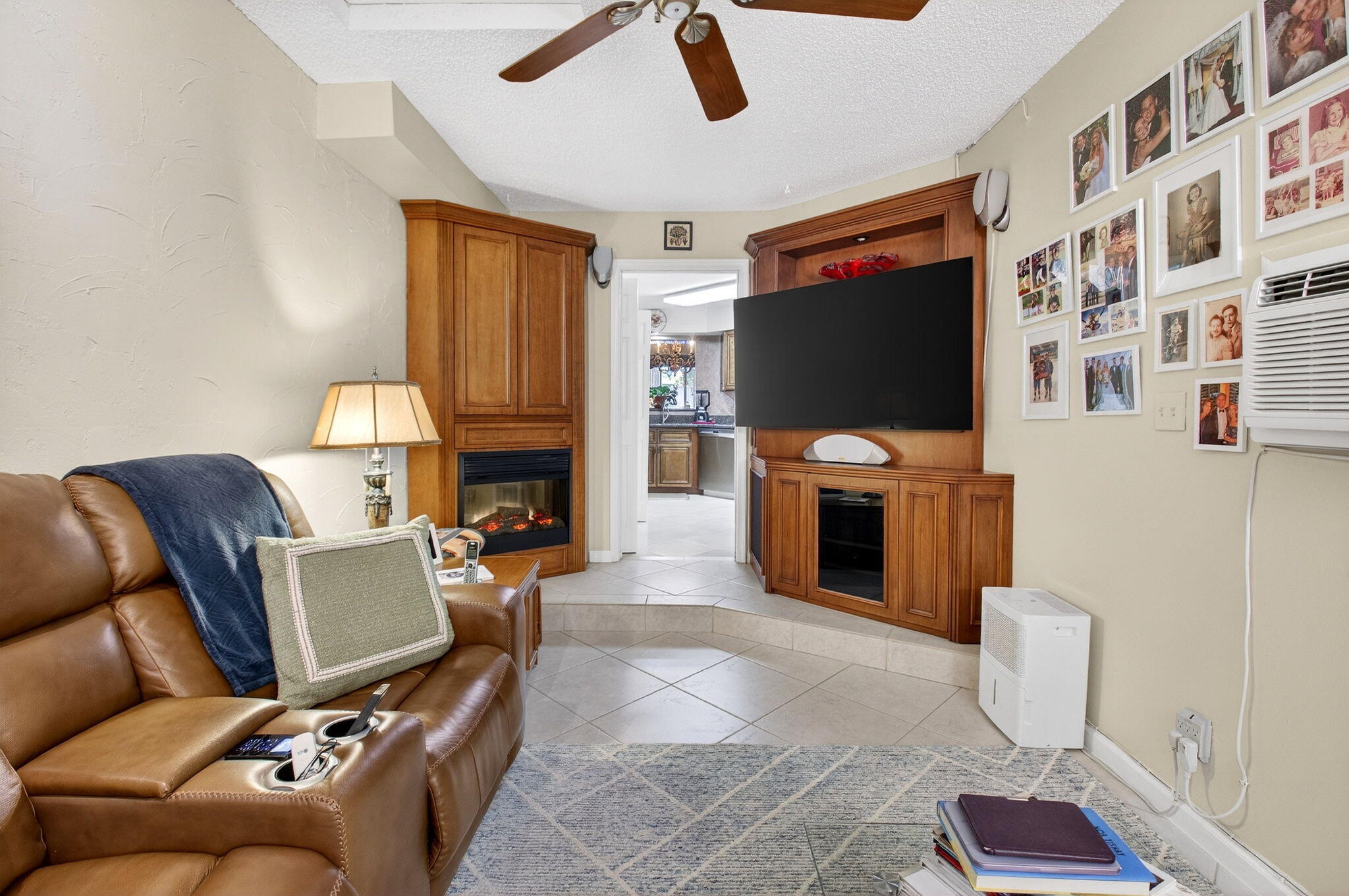 BOCA GARDENS - Residential