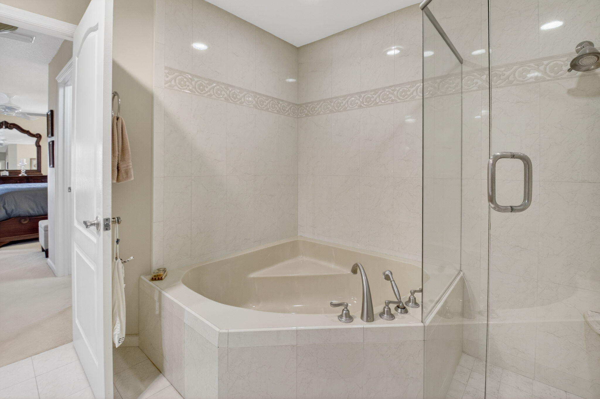 BOCA GARDENS - Residential