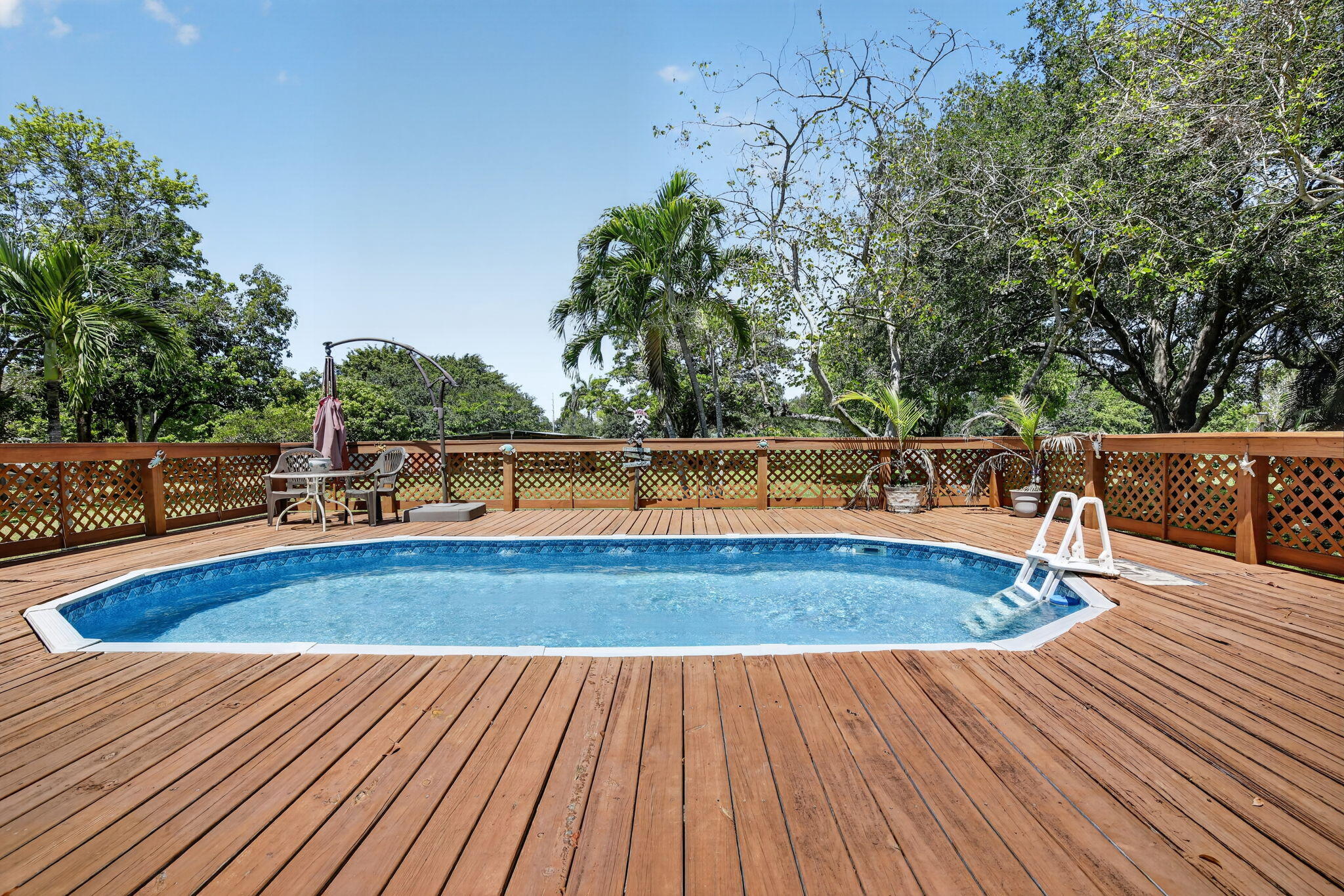COUNTRY ACRES - Residential