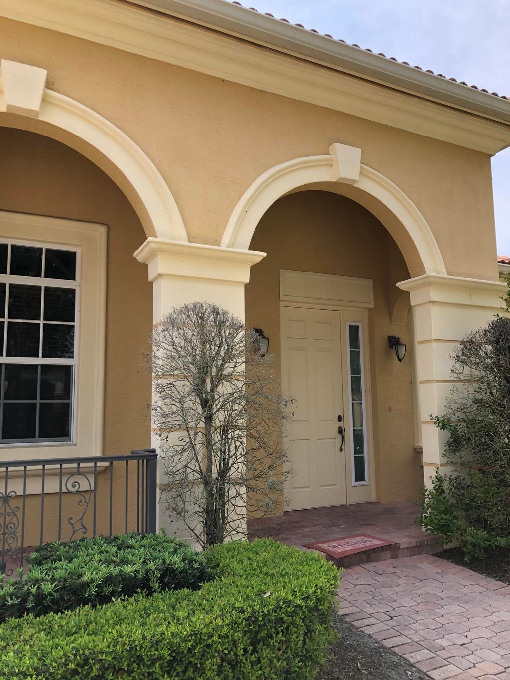 Photo of 10151 SW Dolce Road, Port Saint Lucie, FL 34986 (MLS # R10958272)