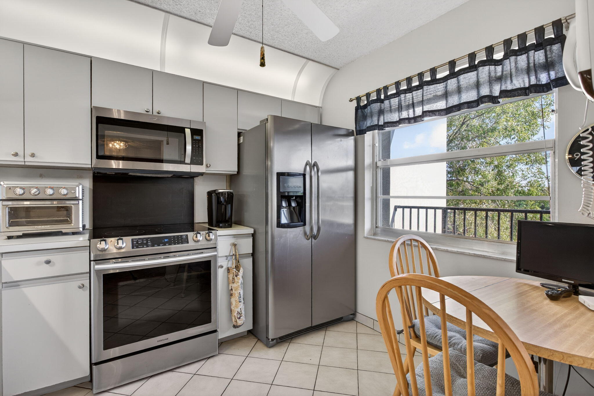 CYPRESS REACH AT PALM-AIRE ONE - Residential