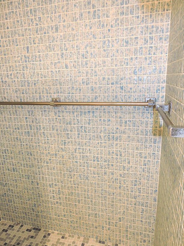 CRESTHAVEN VILLAS 8 CONDO - Residential