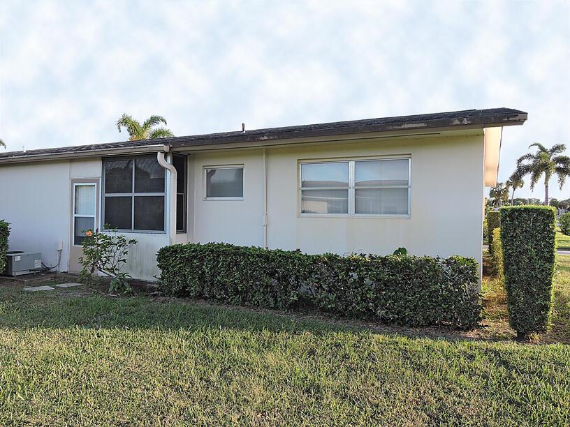 CRESTHAVEN VILLAS 8 CONDO - Residential