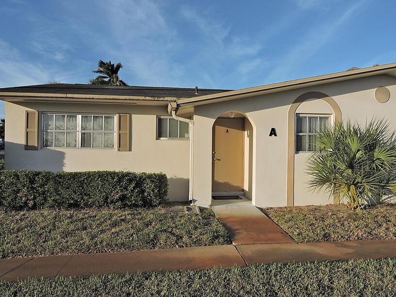 CRESTHAVEN VILLAS 8 CONDO - Residential