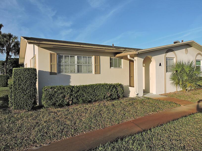 CRESTHAVEN VILLAS 8 CONDO - Residential