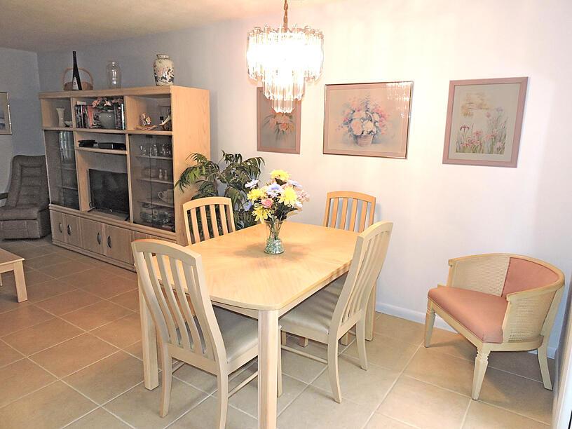 CRESTHAVEN VILLAS 8 CONDO - Residential