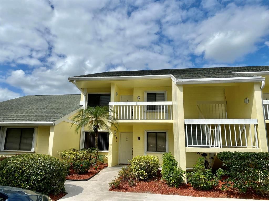 Photo of 4215 Gator Trace Avenue #G, Fort Pierce, FL 34950 (MLS # R10711803)