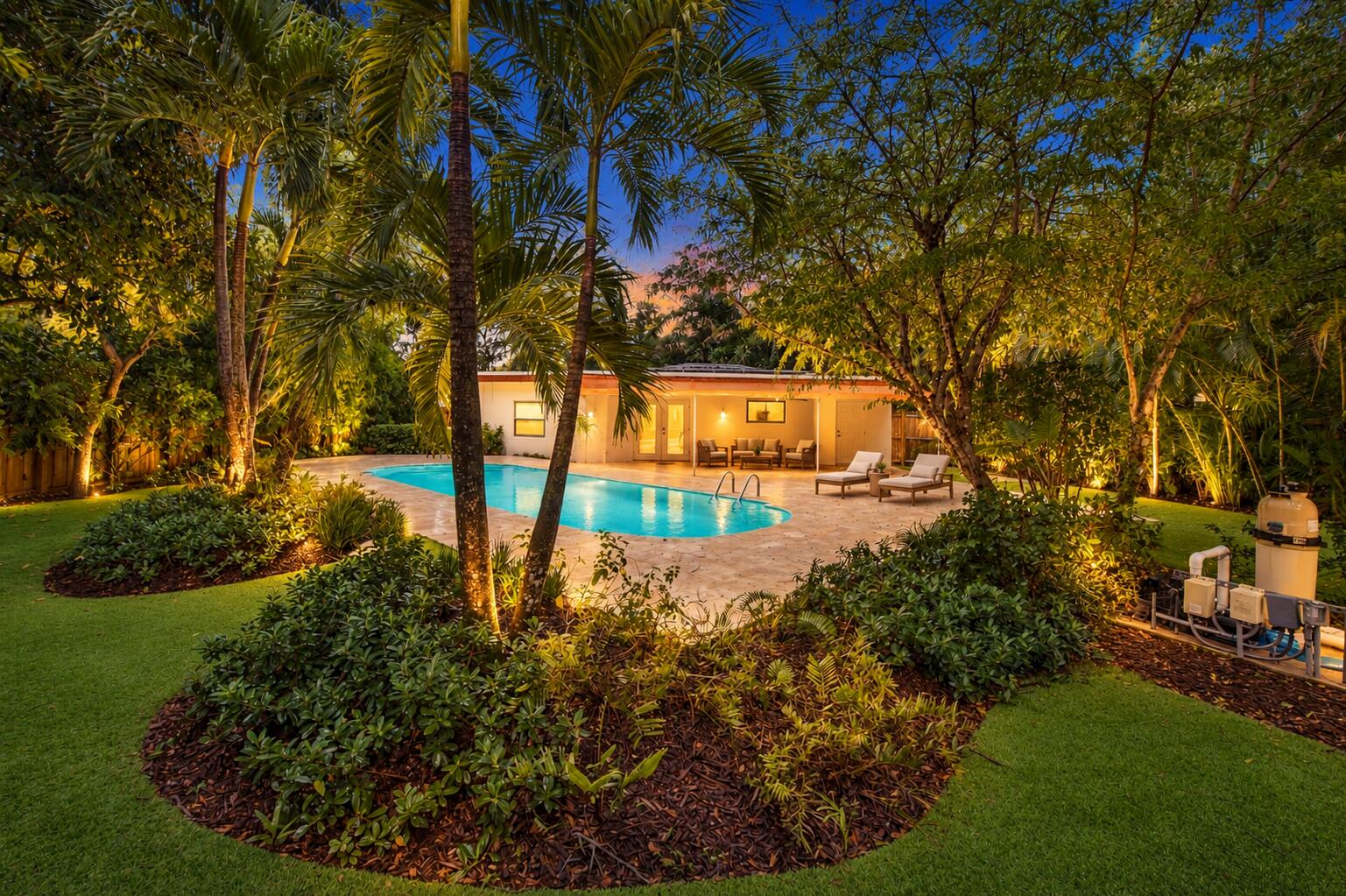722 SW 16TH Court